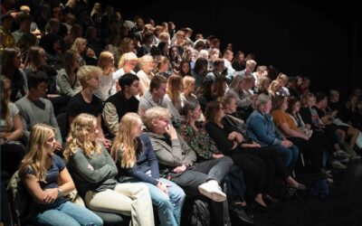 1500 gymnasieelever skal i teatret i Randers