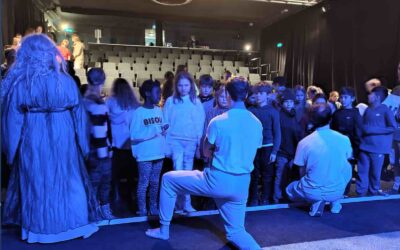 Kedelige voksne og sjovt teater…