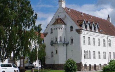 Teatergruppe søges til betalt ophold på højskole